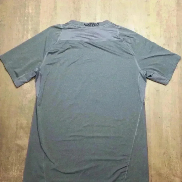 Nike pro dri-fit shirt.  New condition, size Large. - Picture 5 of 6
